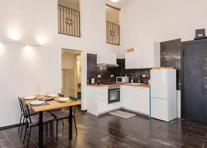 Joivy Excellent 2-Bed Flat In Genoa\'S Old Town