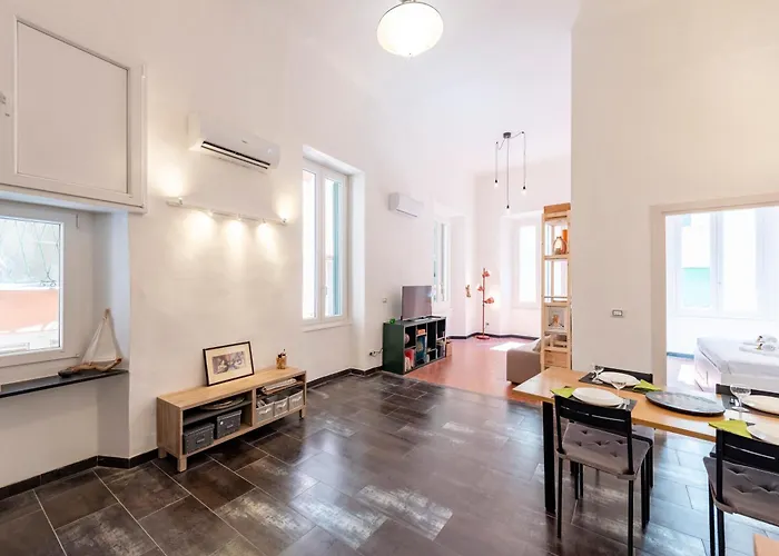 Joivy Excellent 2-Bed Flat In Genoa\'S Old Town