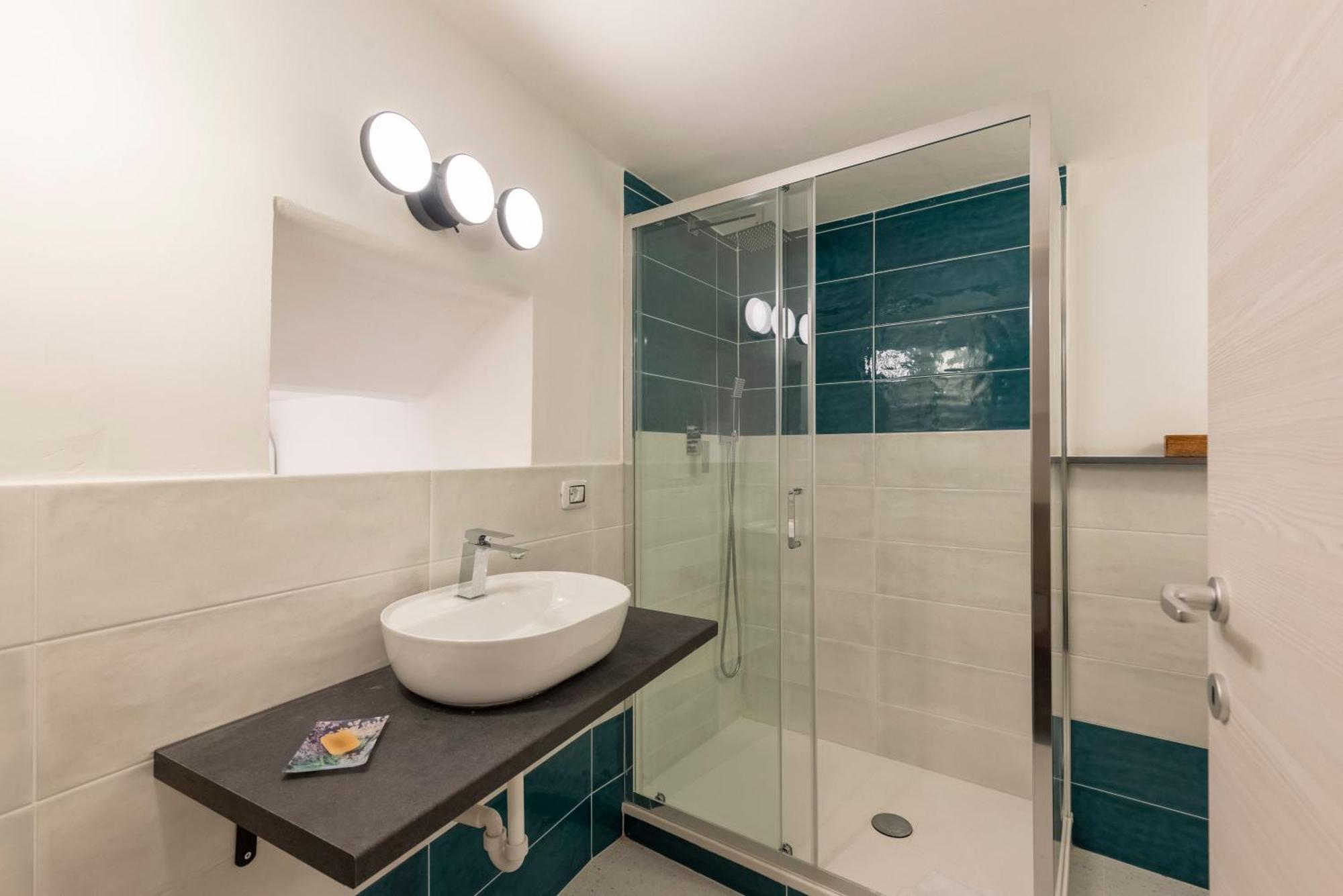 Joivy Excellent 2-bed Flat In Genoa's Old Town Apartment Genua