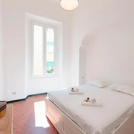 Joivy Excellent 2-Bed Flat In Genoa'S Old Town Apartment Exterior photo