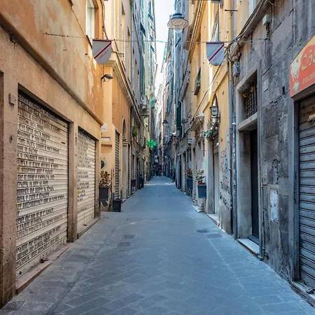 Joivy Excellent 2-Bed Flat In Genoa'S Old Town Apartment Exterior photo