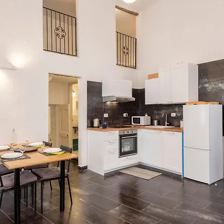 Joivy Excellent 2-Bed Flat In Genoa'S Old Town Apartment Exterior photo